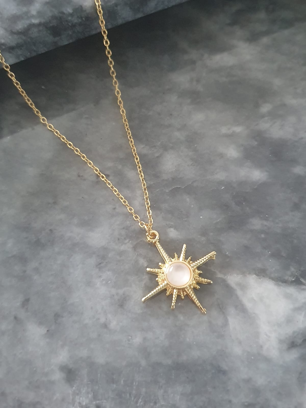 BS-22 Işıltılı kuzey Yıldızı Kolye