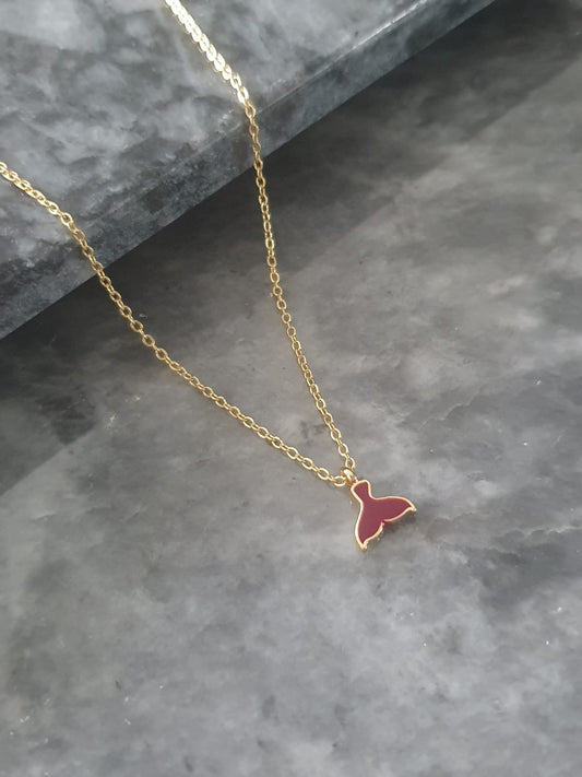 BS-17 Kırmızı Balina Kuyruğu Kolye