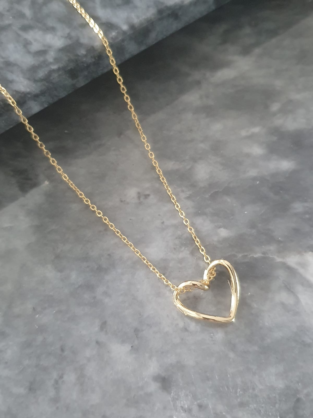 BS-12 Zarif Açık Kalp Kolye